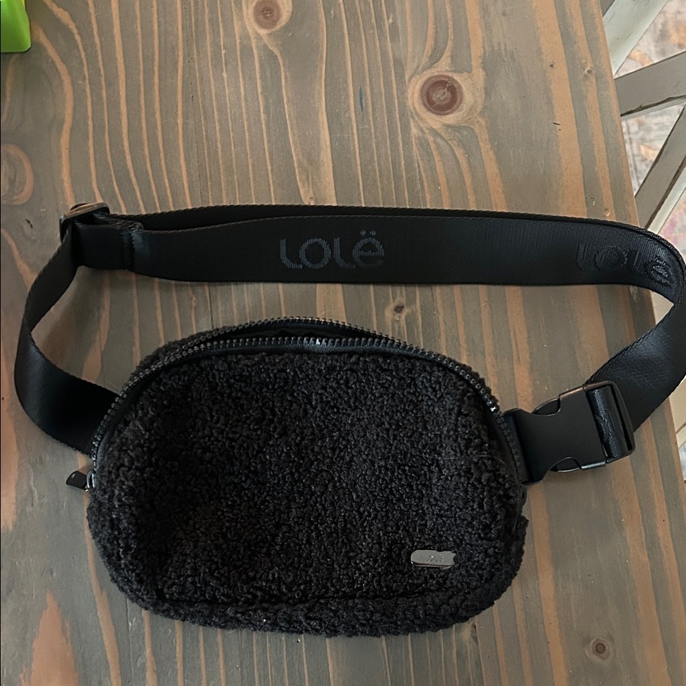 Lolë Black Sherpa Belt Bag